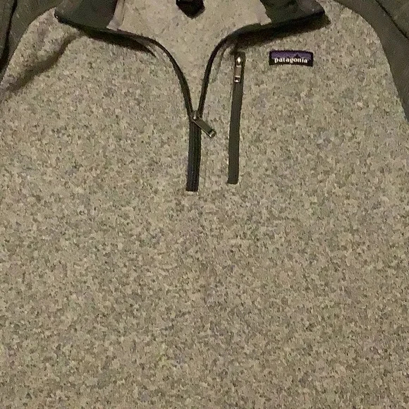 Patagonia pullover. L-12 - Picture 3 of 5